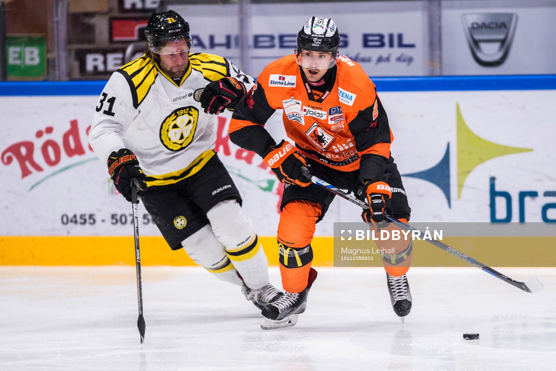 Brynäs Jonathan Granström och Karlskronas Robin Gartner