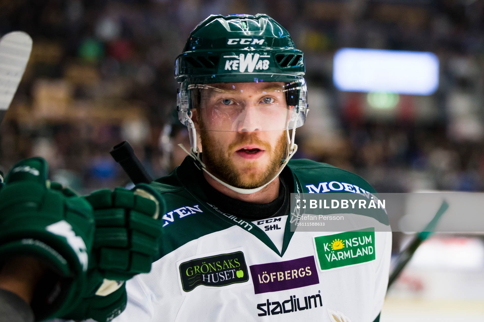 Färjestads Linus Persson jublar