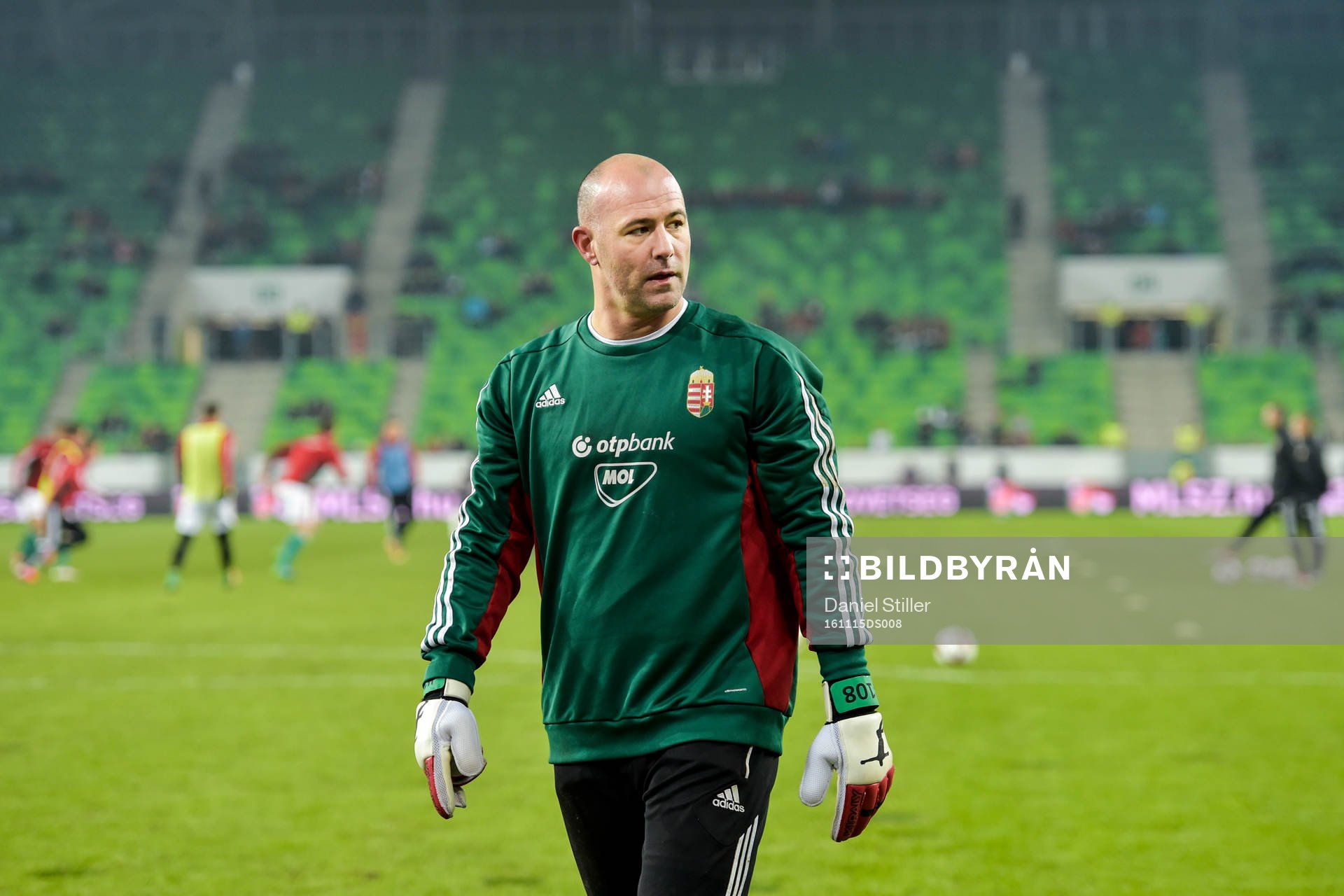 Ungerns målvakt Gabor Kiraly gör sin sista landskamp under en träningsmatch i fotboll mellan Ungern och Sverige den 15 november 2016 i Budapest.