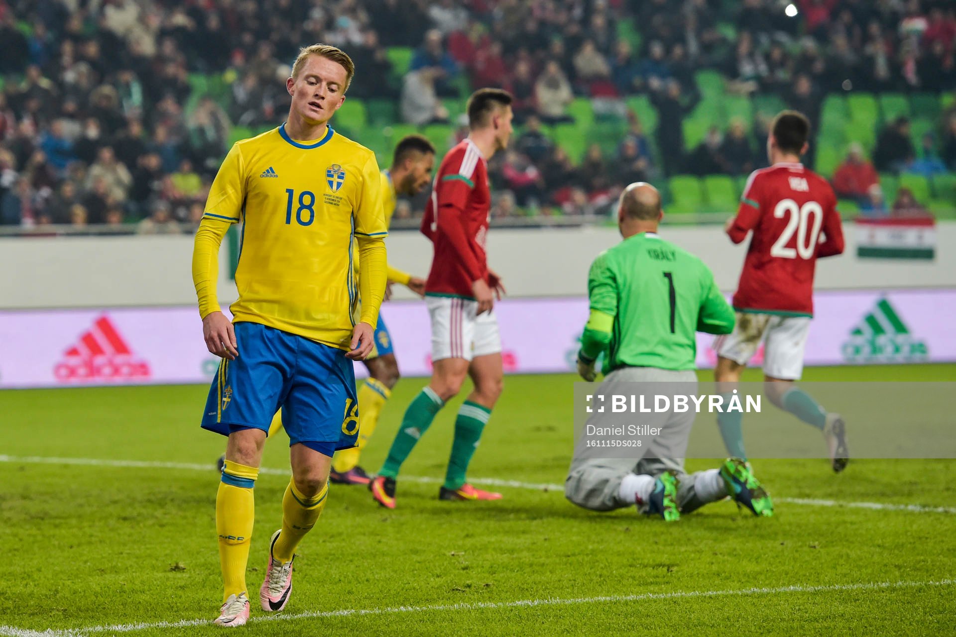 Sveriges Sam Larsson deppar