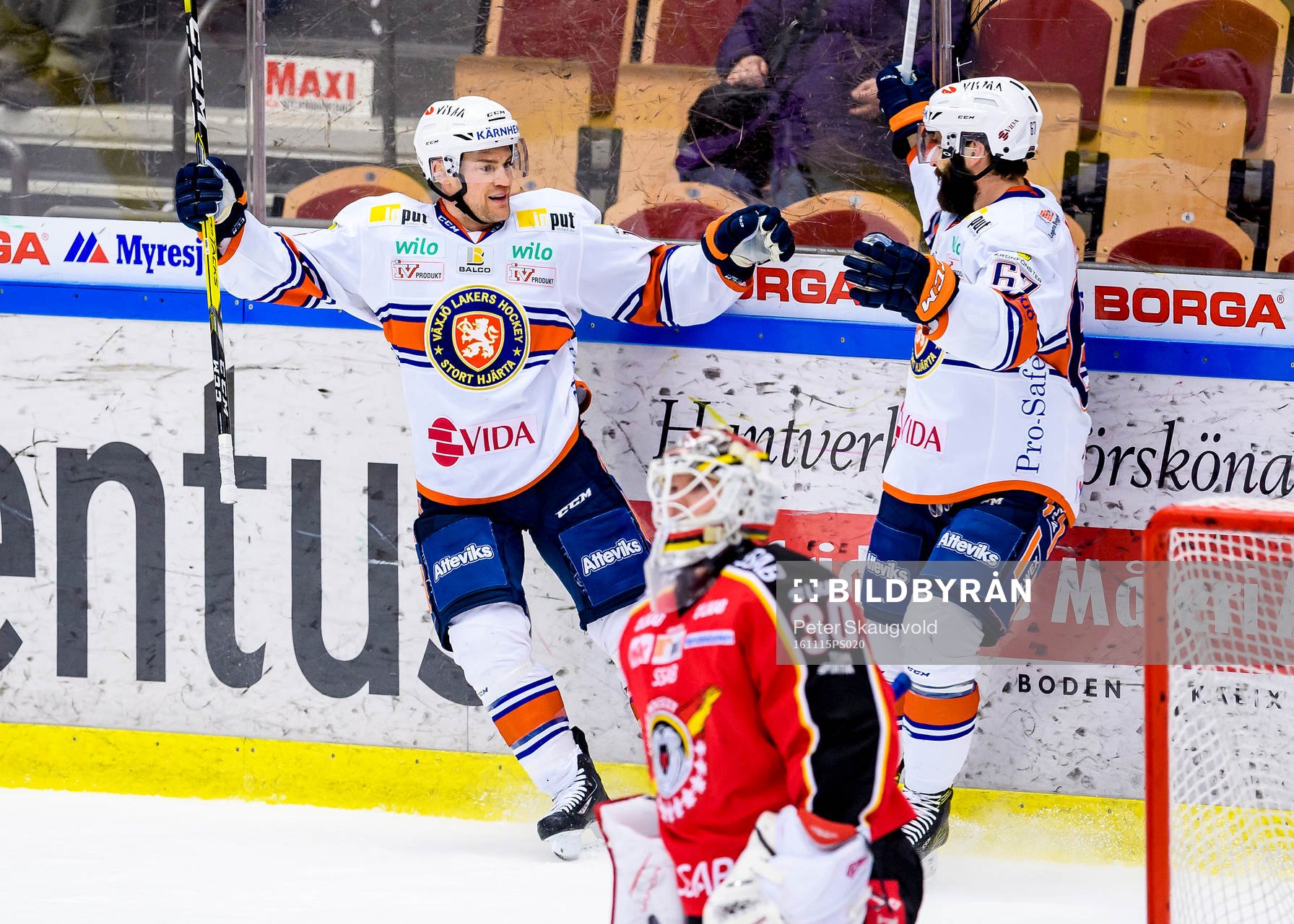 Växjös Geoff Platt (v) jublar