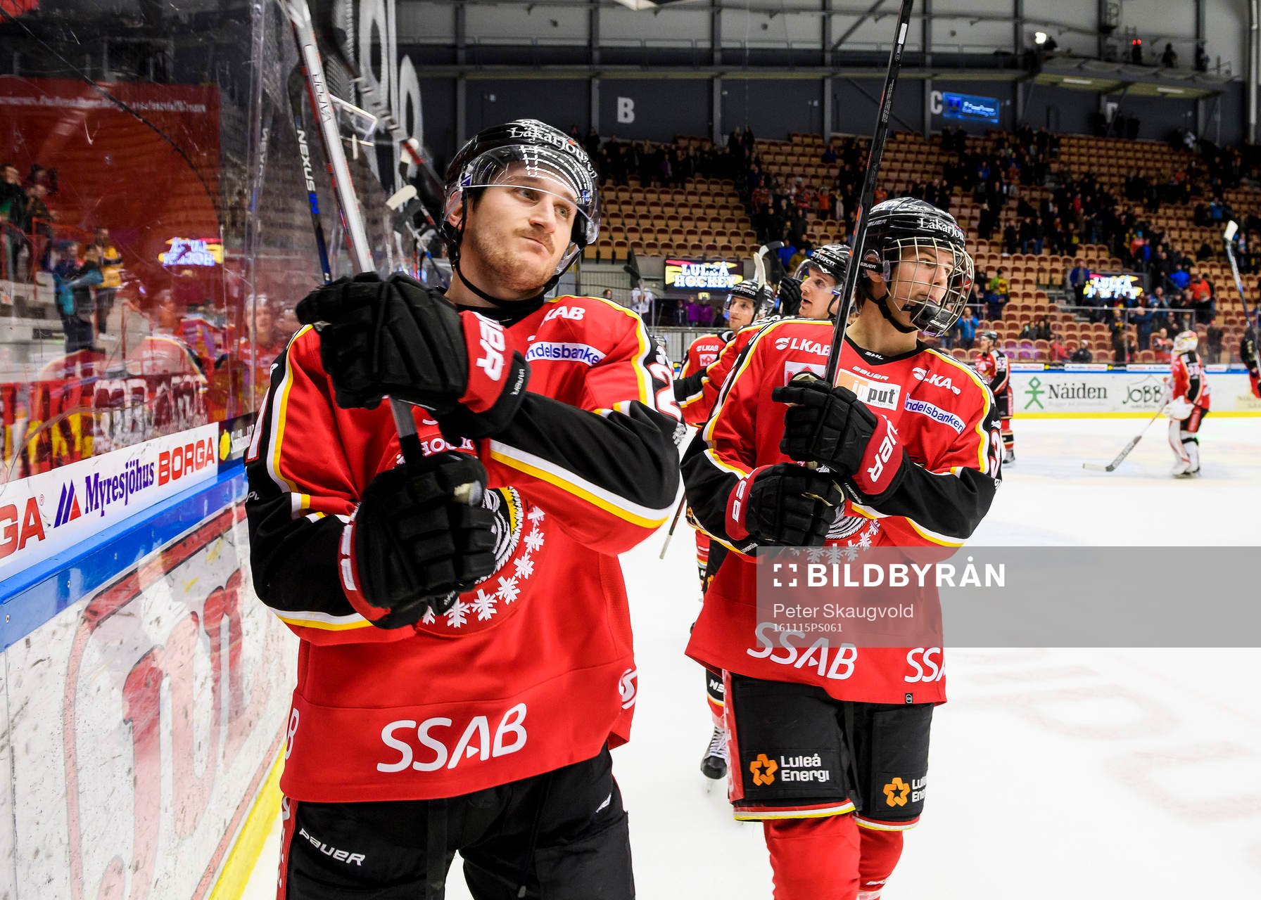 Luleås Bill Sweatt (v) och Isac Lundeström (h) jublar