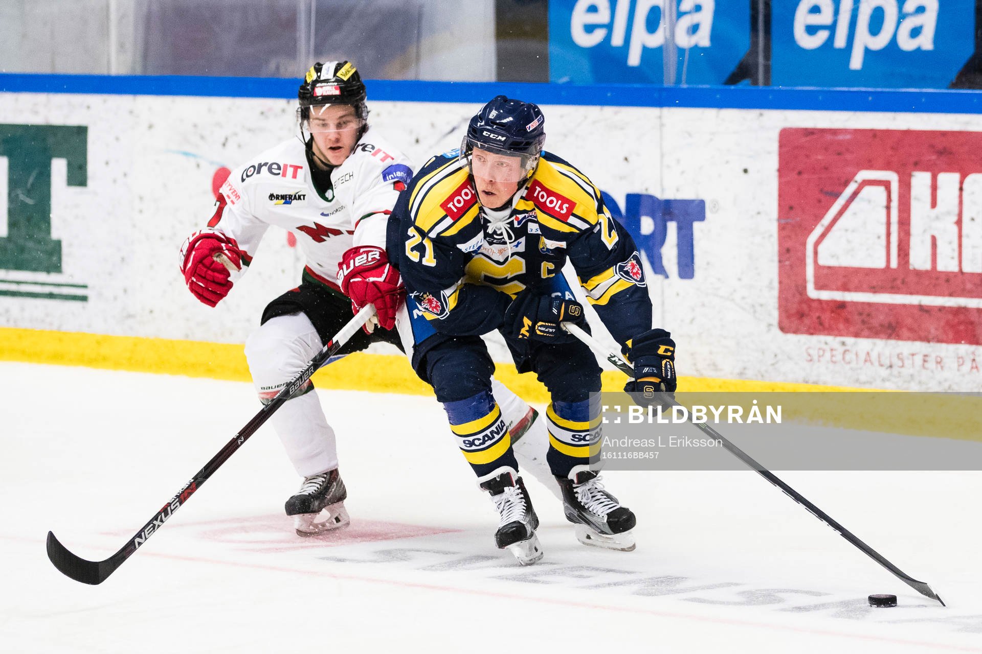 Modos Jesper Lindgren jagar Södertäljes Johan Skinnars