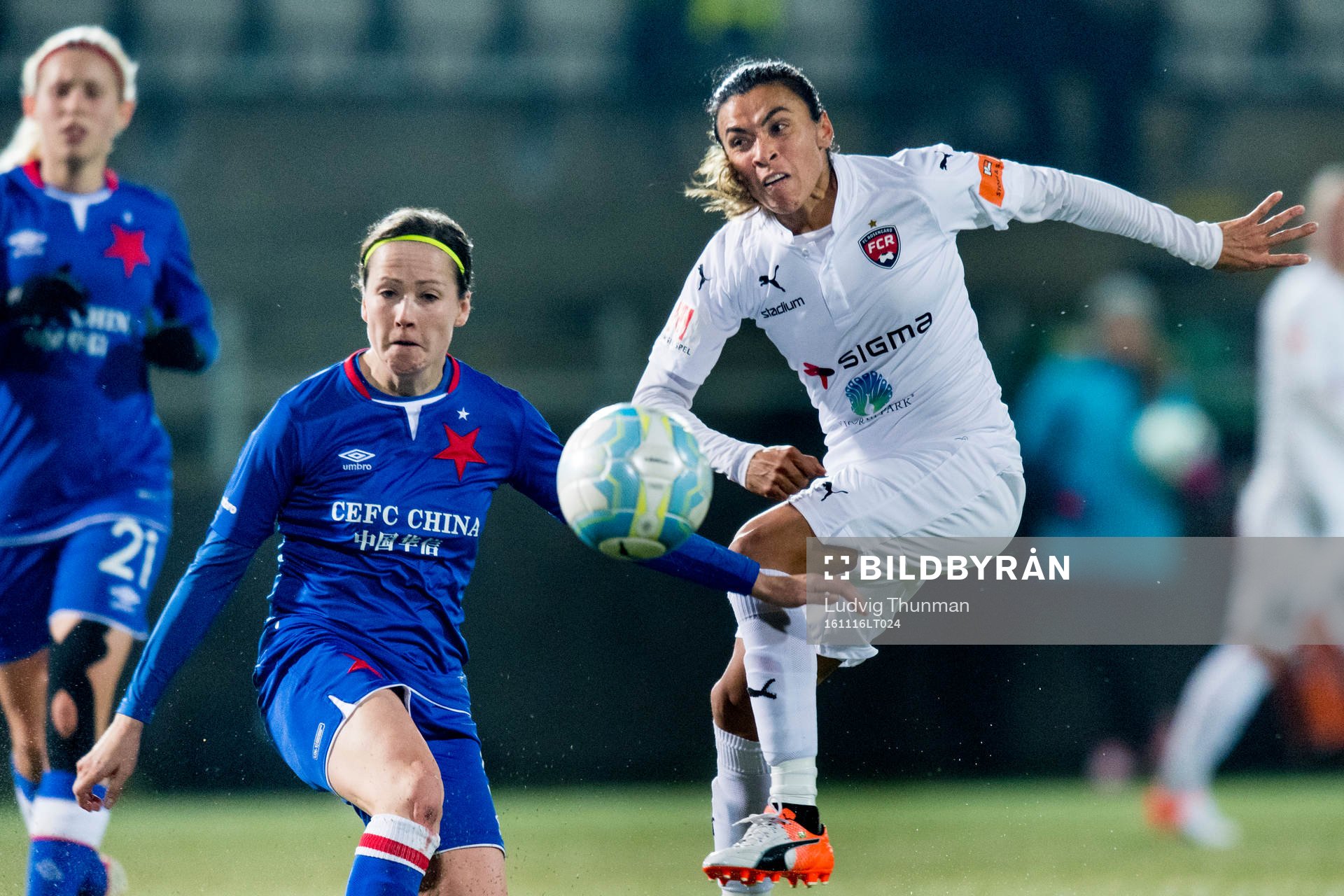 Slavia Prag Veronika Pincova och Rosengårds Marta Viera Da