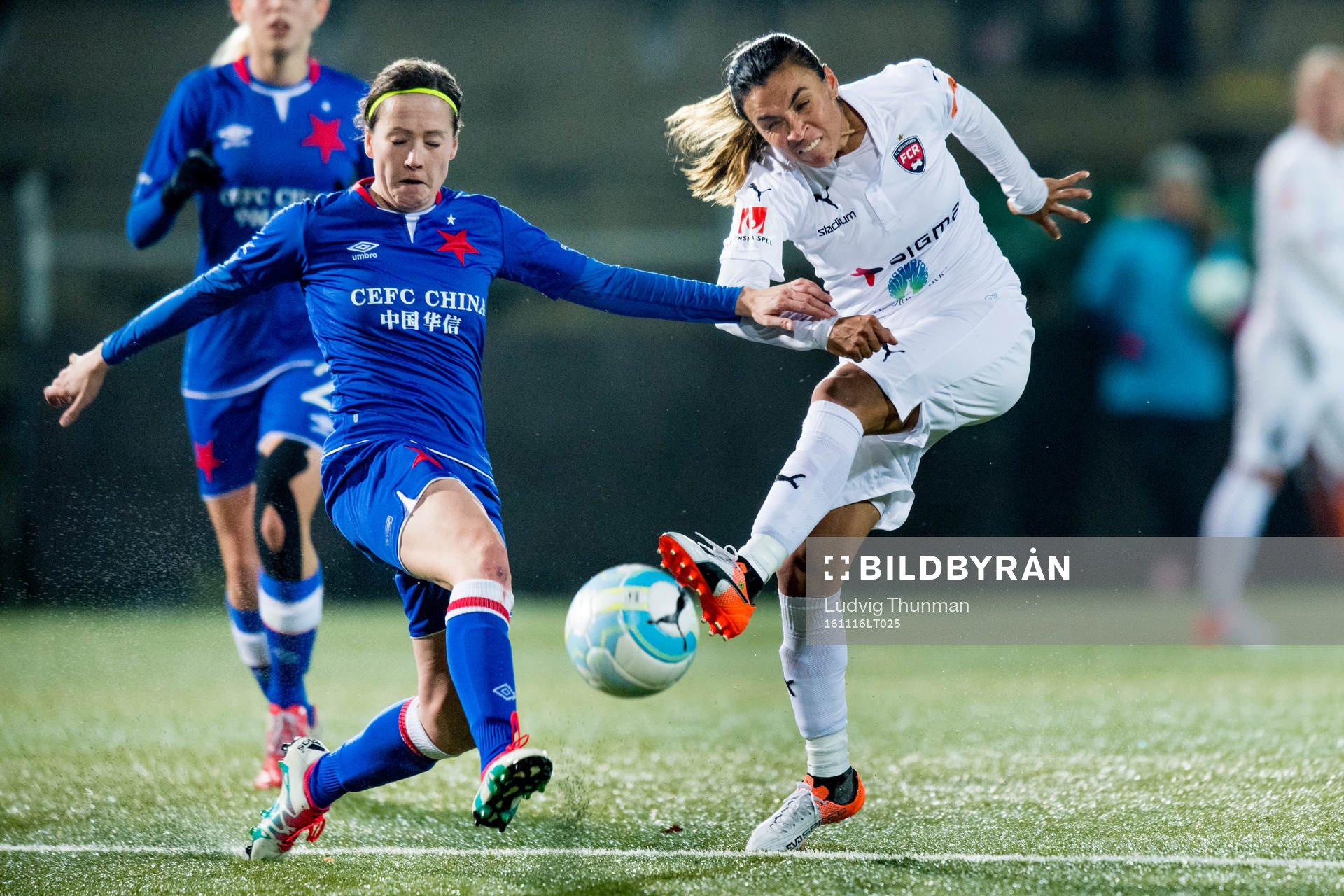 Slavia Prag Veronika Pincova och Rosengårds Marta Viera Da