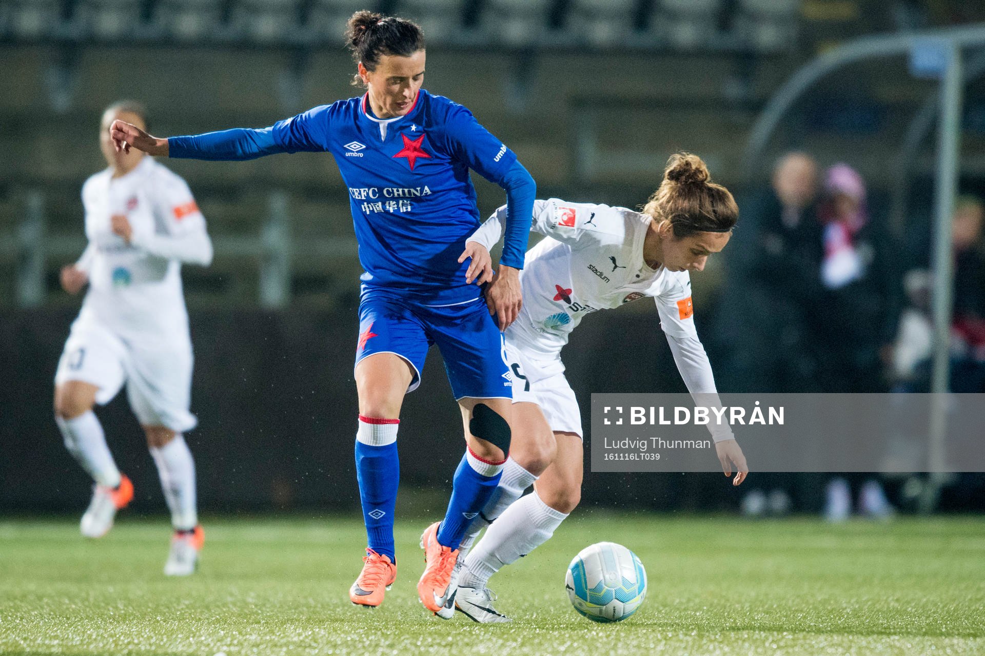 Slavia Prag Andrea Budosova och Rosengårds Natasa Andonova