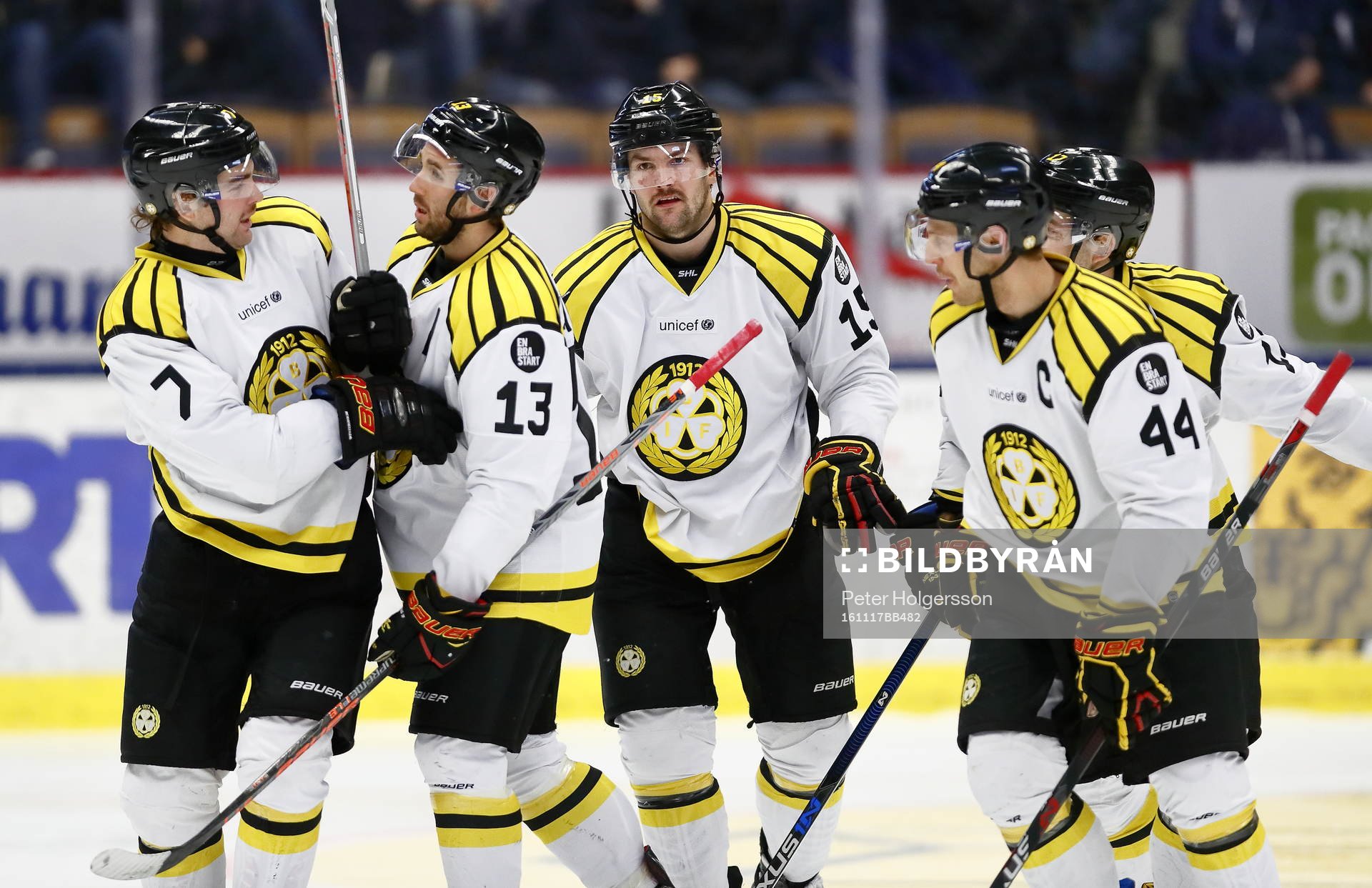 Brynäs spelare jublar