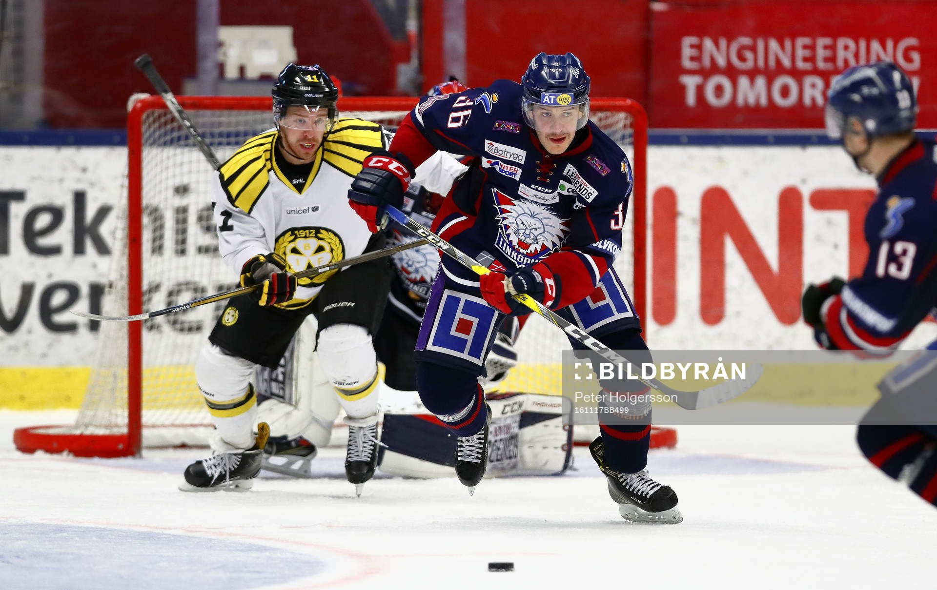 Brynäs Kevin Clark och Linköpings Andrew Gordon