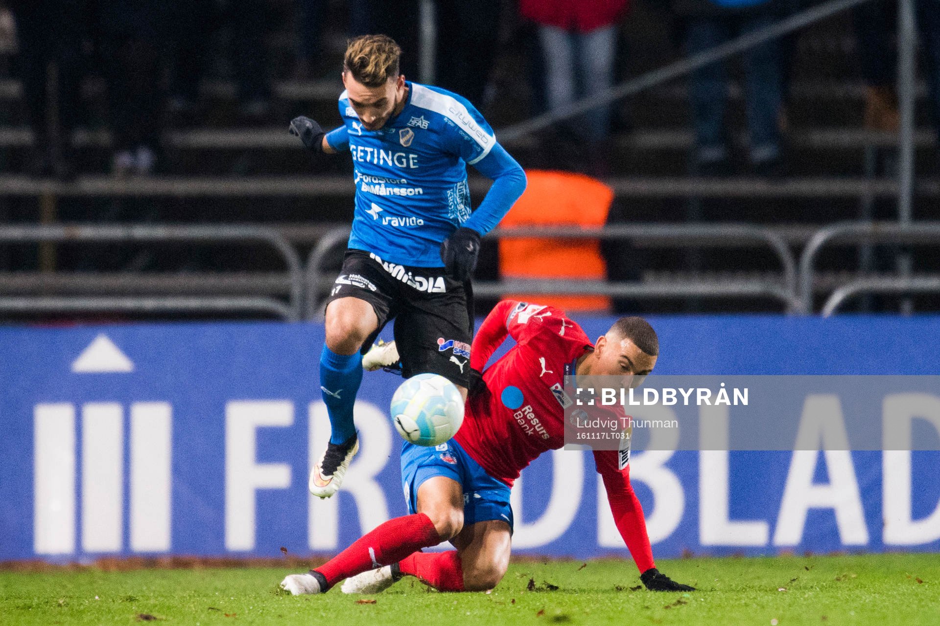 Halmstads Sead Haksabanovic och Helsingborgs Jordan Larsson