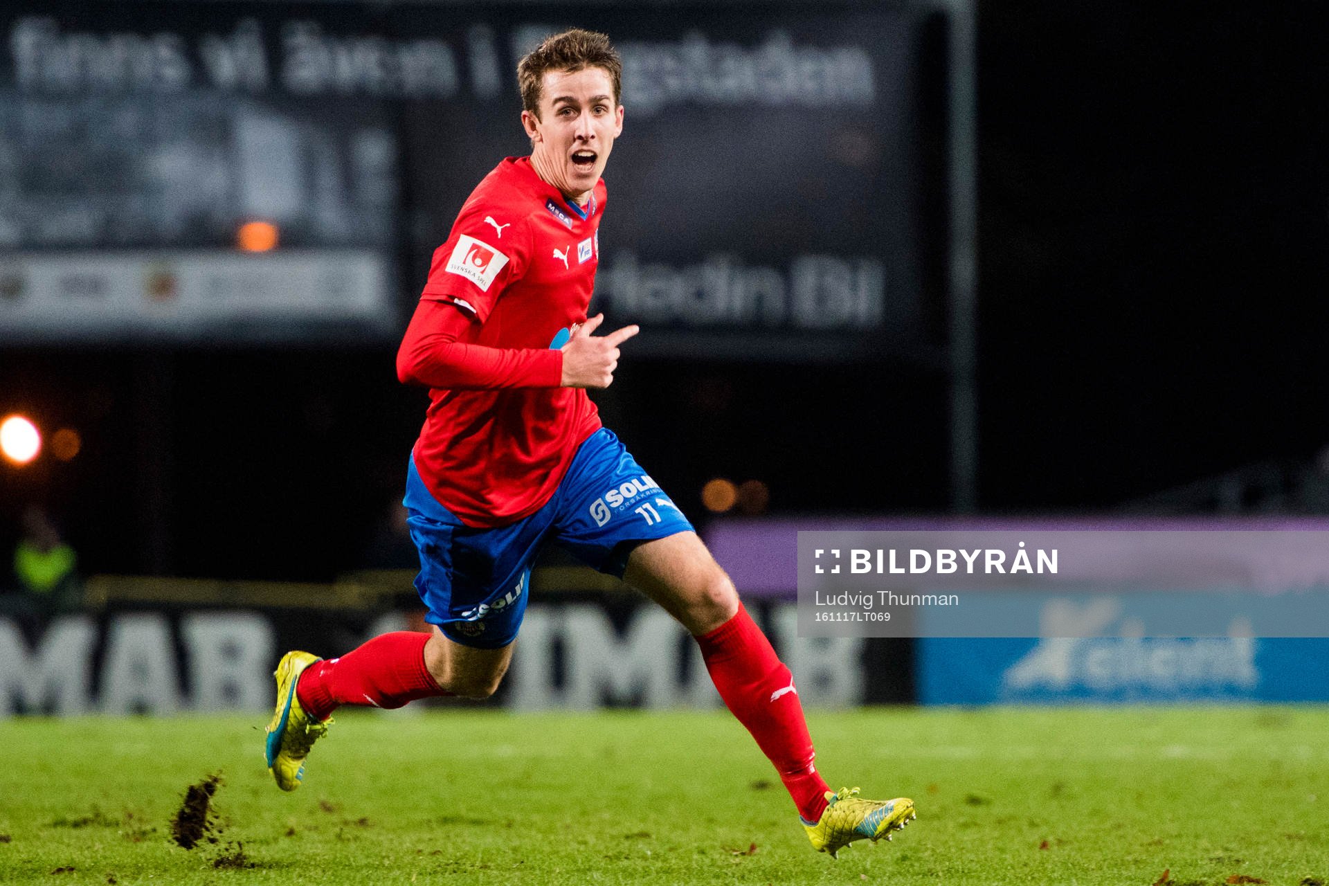 Helsingborgs Adam Eriksson jublar