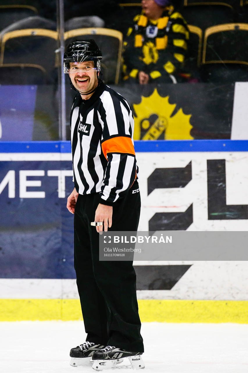 Domaren Patrik Sjöberg