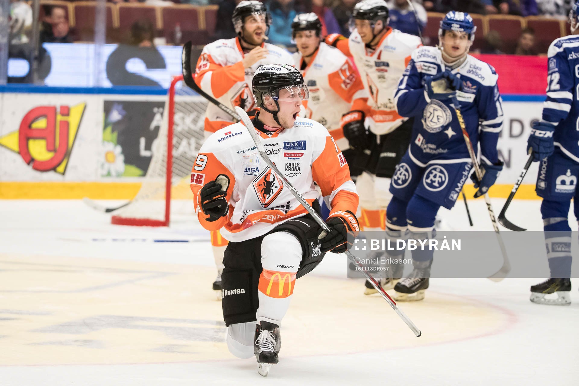 Karlskronas Emil Lundberg jublar