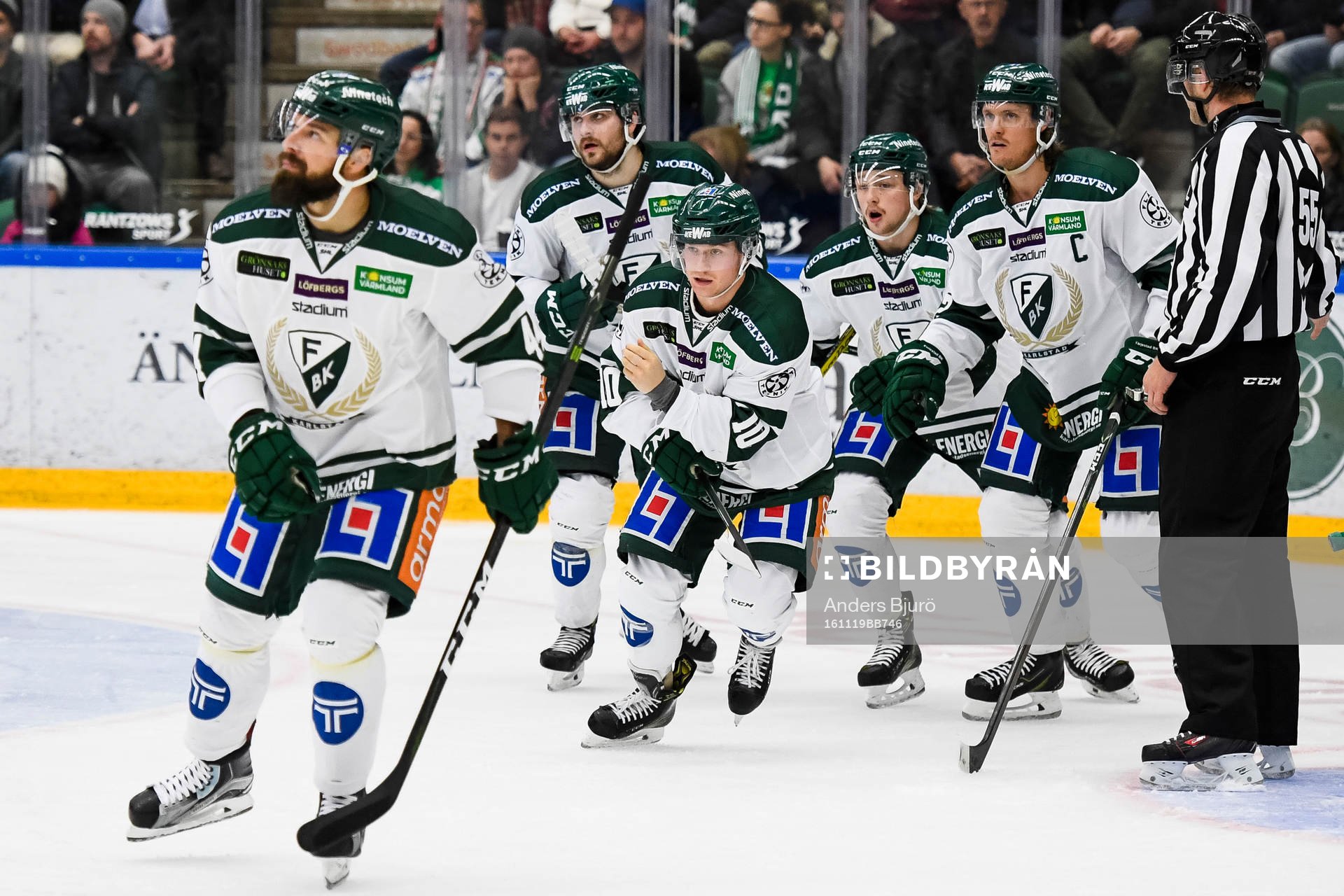 Färjestads Milan Gulas och Marcus Nilsson jublar