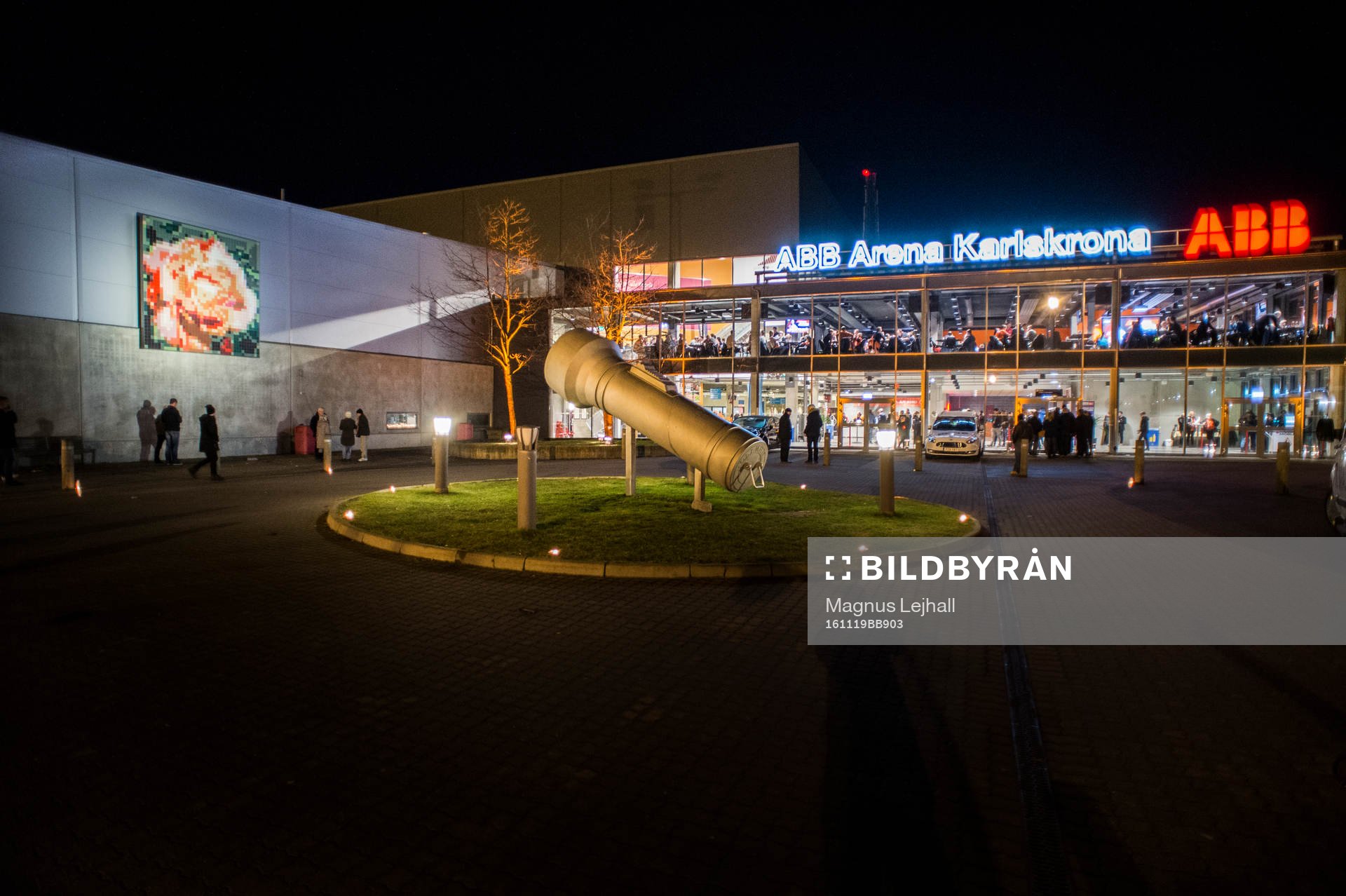 ABB Arena Rosenholm exteriört innan ishockeymatchen i SHL
