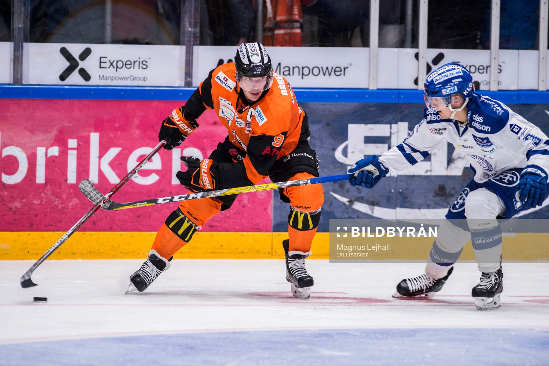 Karlskronas Kristoffer Söder och Leksands Daniel Bertov i