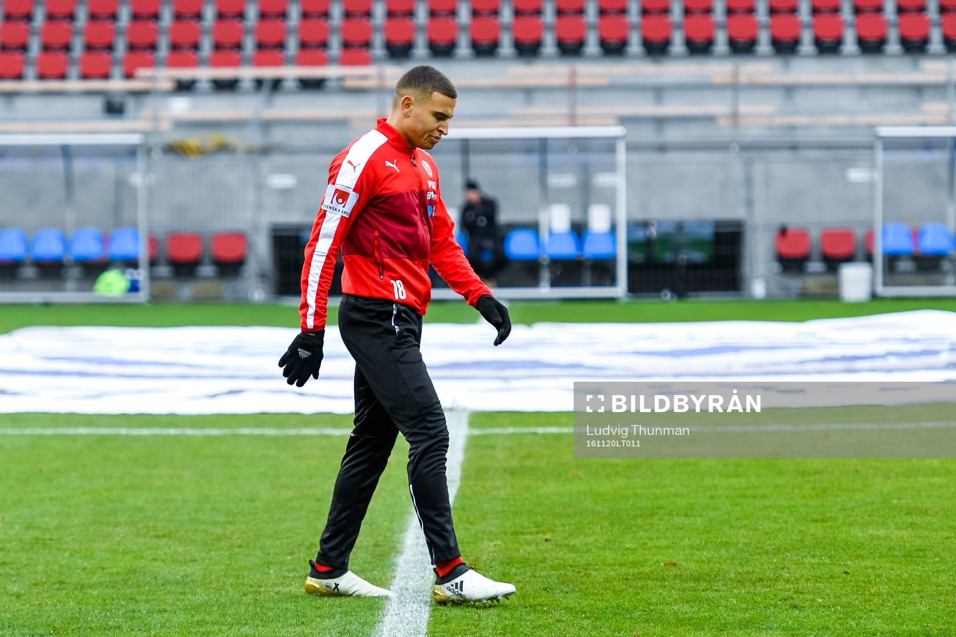 Helsingborgs Jordan Larsson före fotbollsmatchen i kvalet