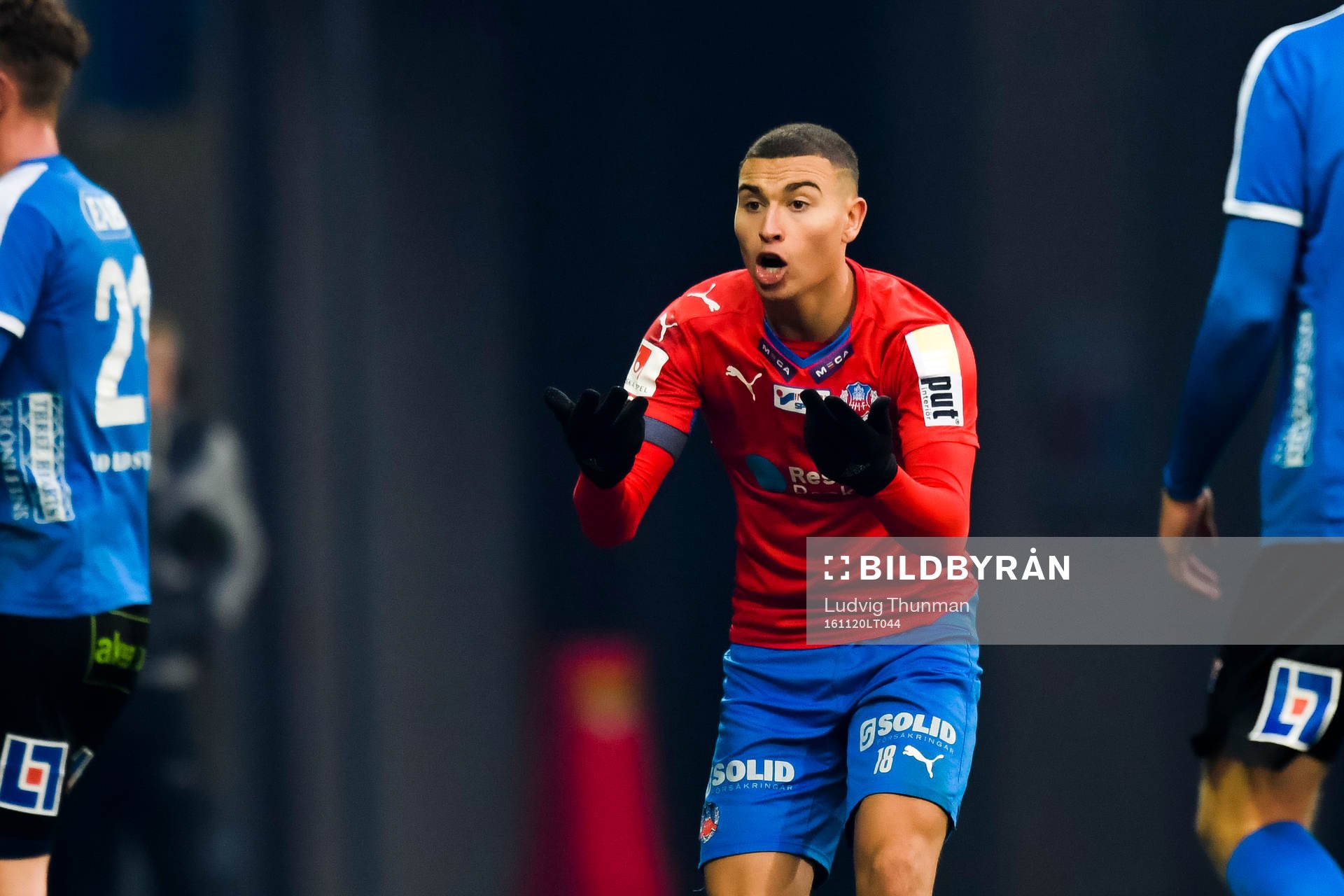 Helsingborgs Jordan Larsson reagerar
