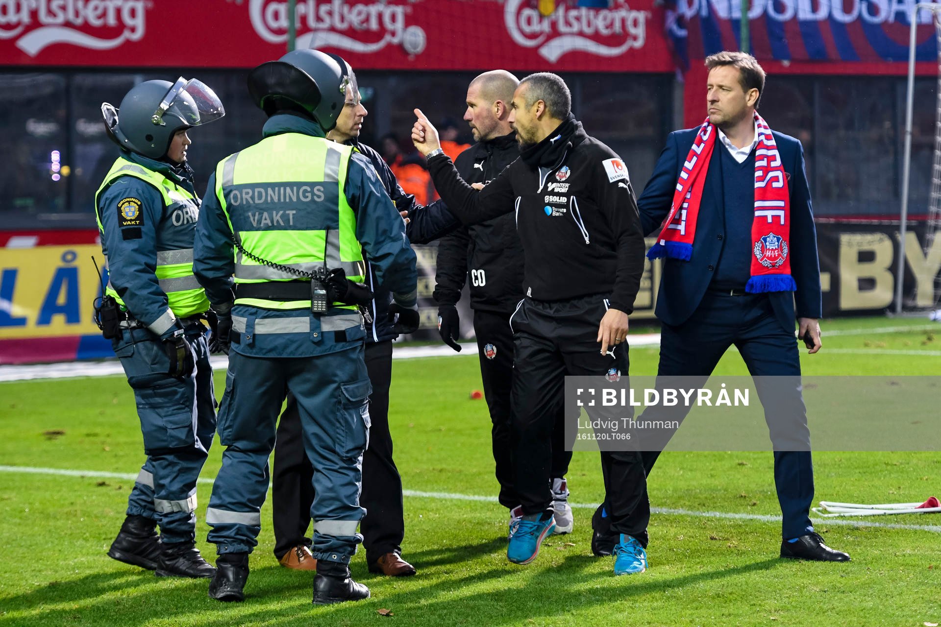 Helsingborgs manager Henrik Larsson irriterad