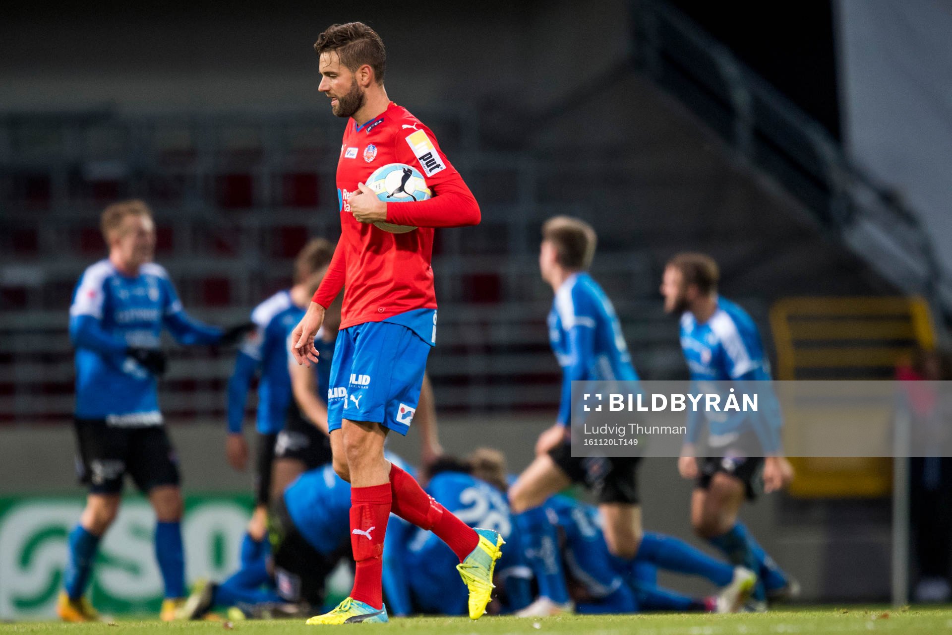Helsingborgs Mikael Dahlberg deppar samtidigt som Halmstads