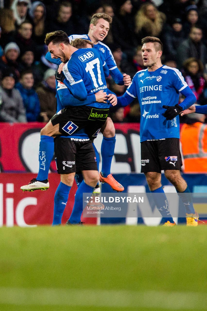 Halmstads Jesper Westerberg och Alexander Berntsson jublar