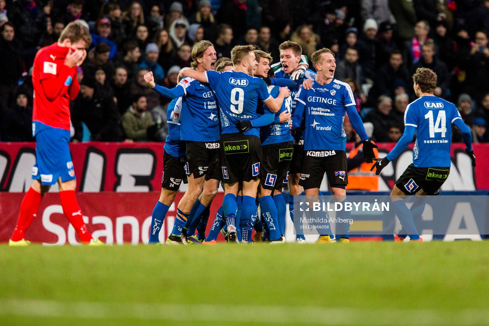 Helsingborgs Adam Eriksson deppar samtidigt som Halmstads