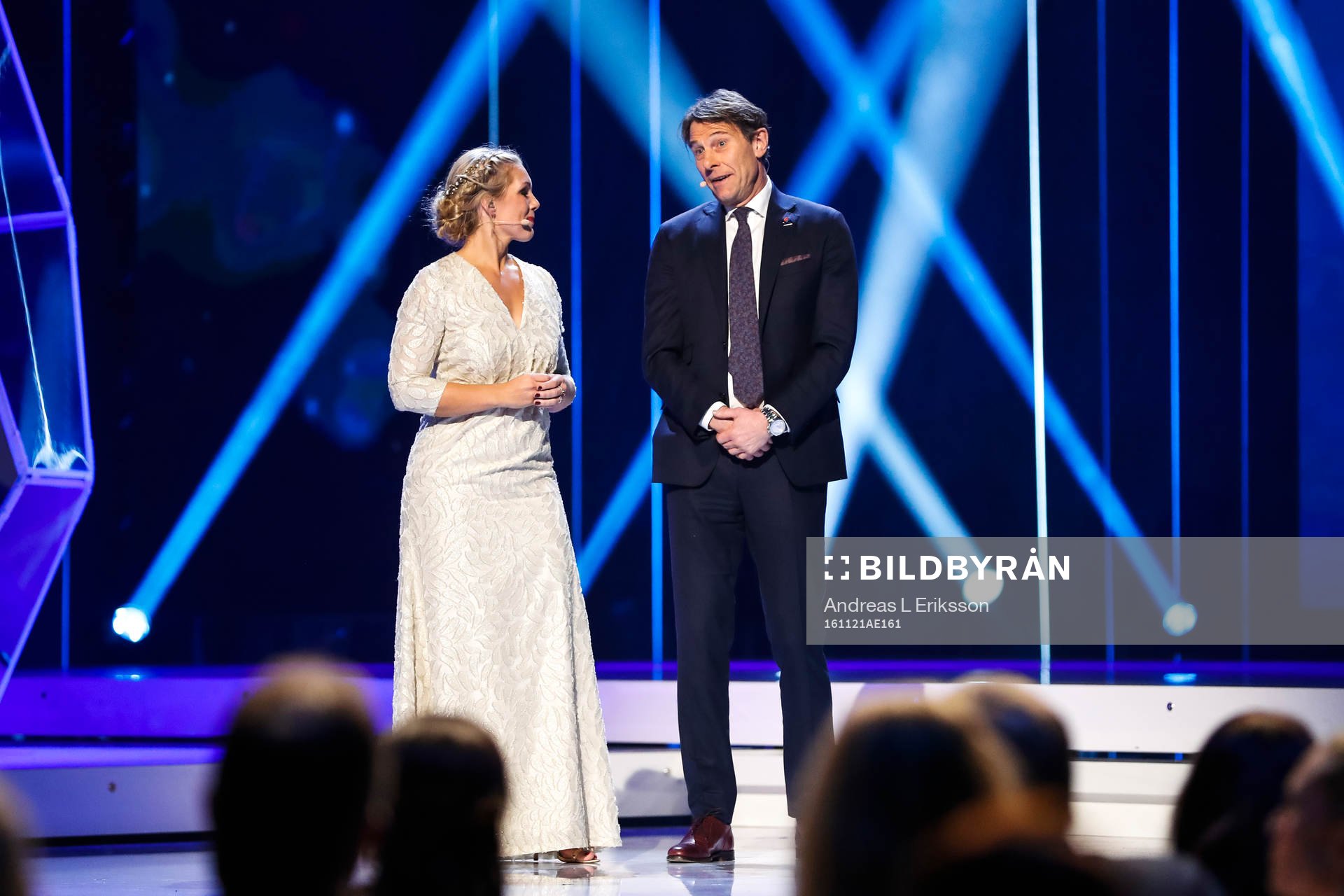 Programledare Anna Brolin och Håkan Ericson,