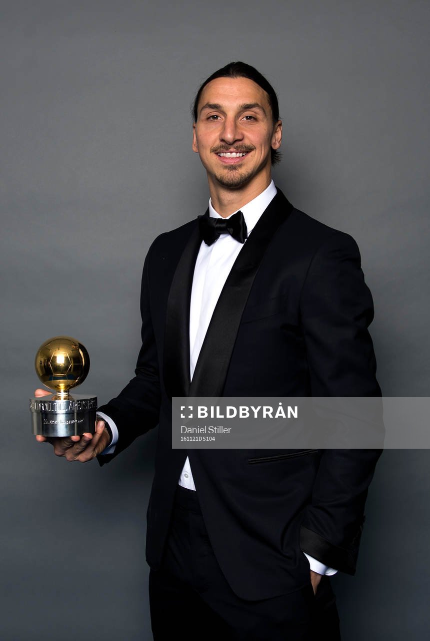 Zlatan Ibrahimovic med sin 11e guldboll
