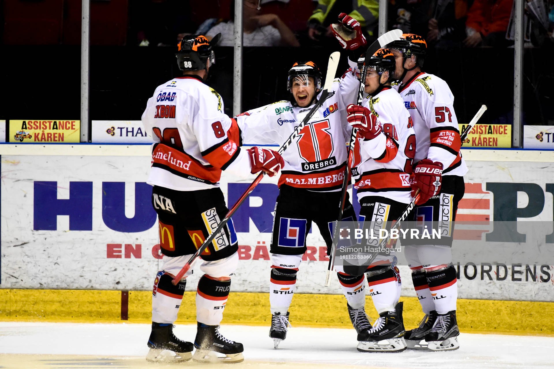 Örebros Greg Squires jublar