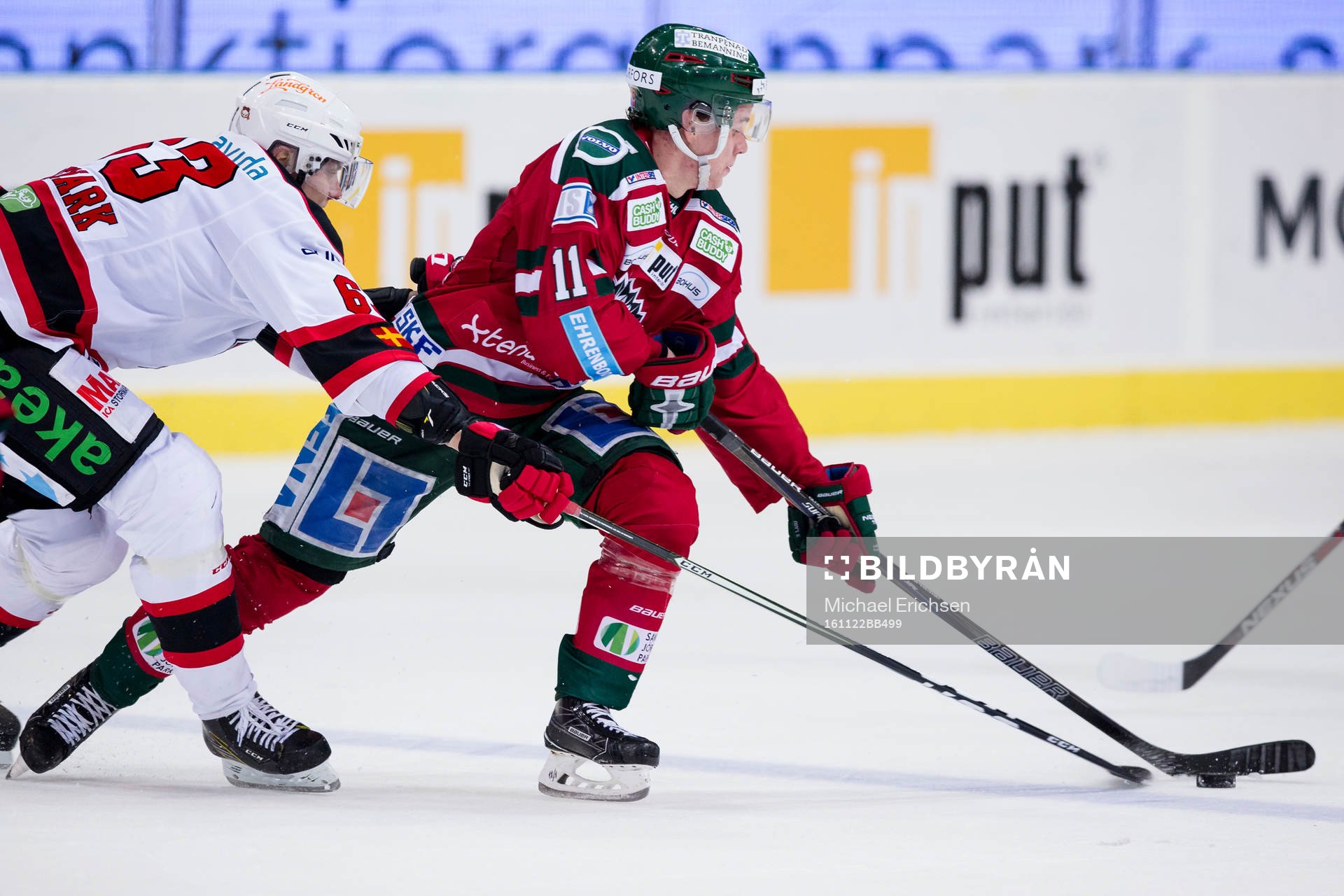 Frölundas Victor Olofsson före Malmö Redhawks Fredrik