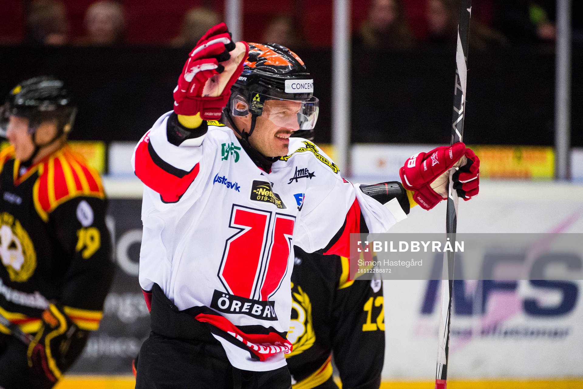 Örebros Johan Wiklander jublar