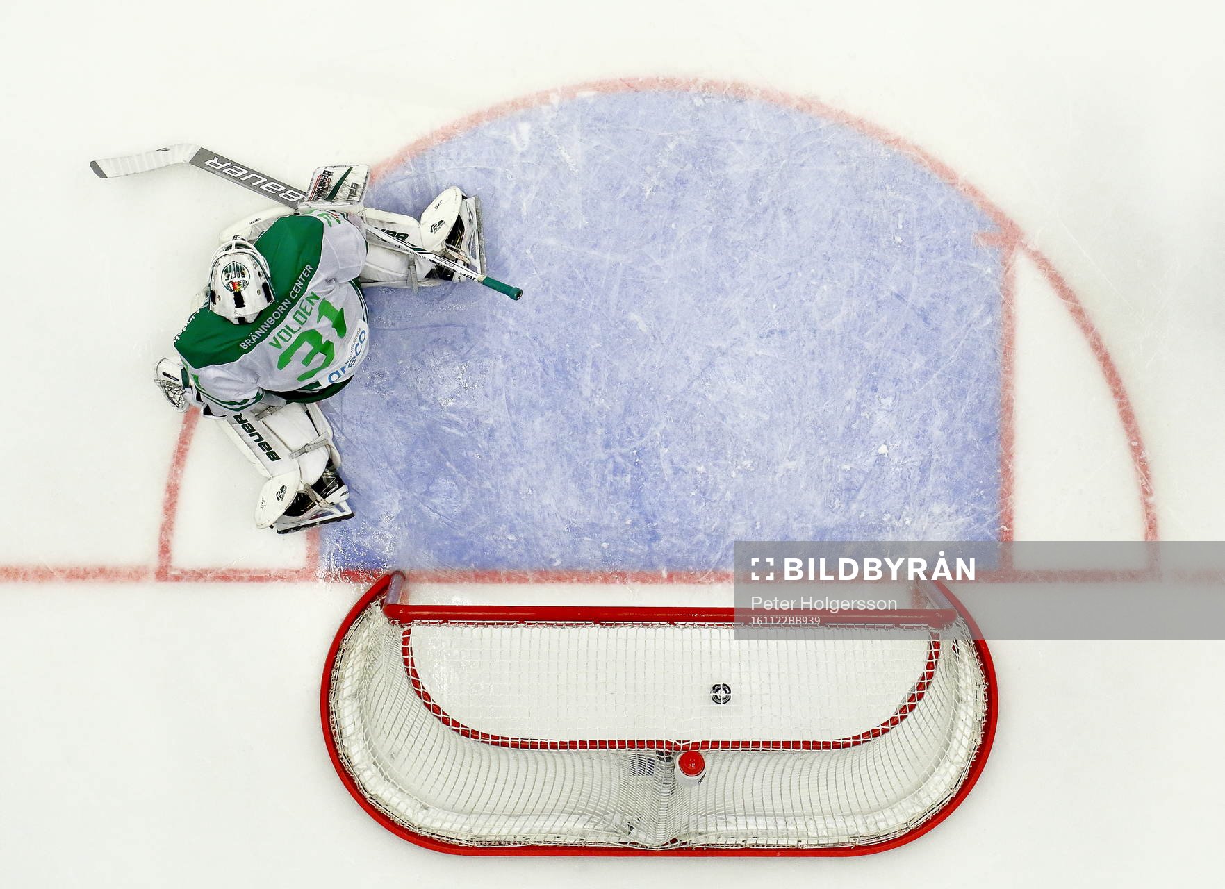 Mål 4-2 av Linköpings Sebastian Karlsson förbi Rögles