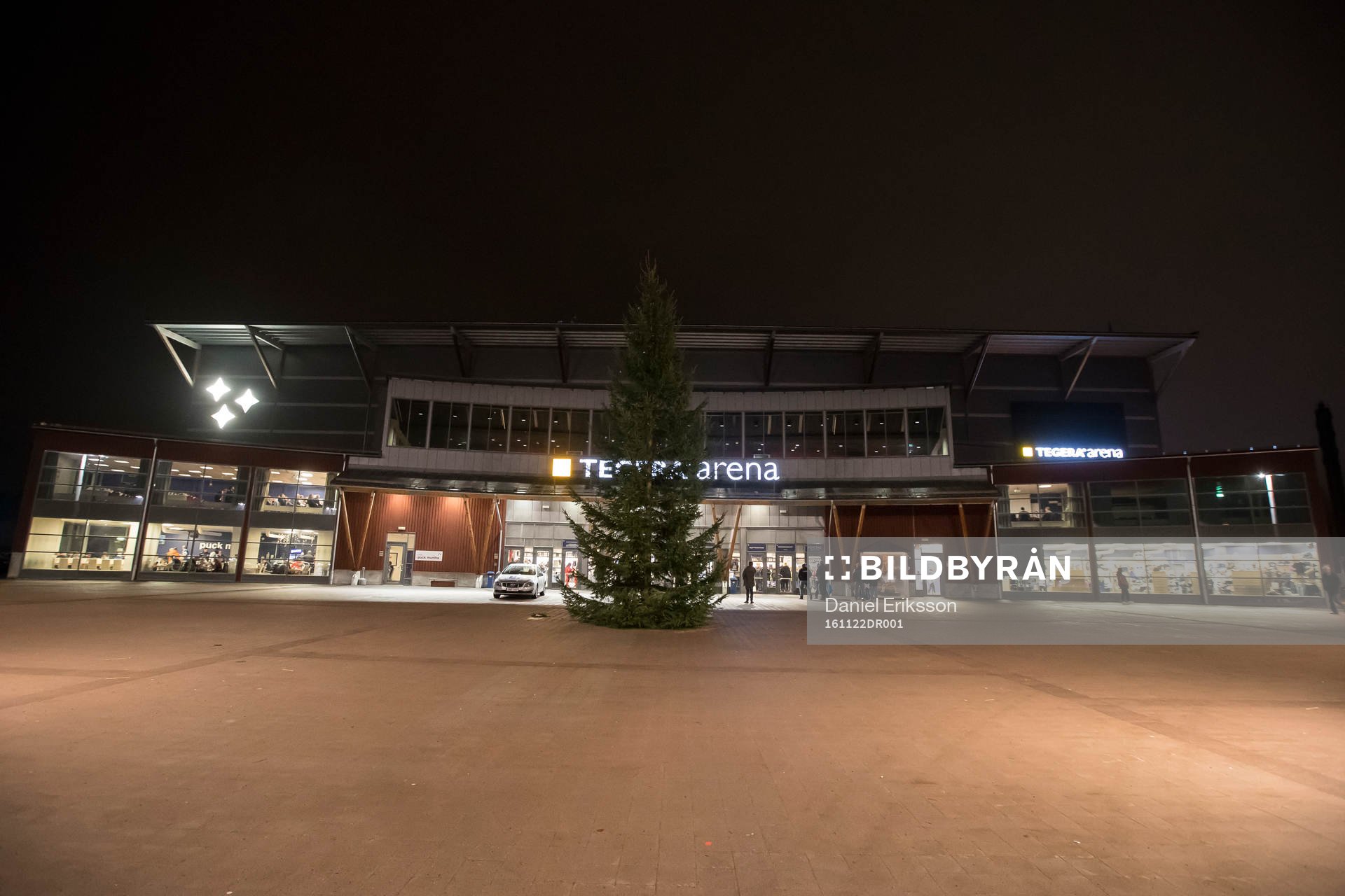 Tegera Arena exteriör innan ishockeymatchen i SHL mellan