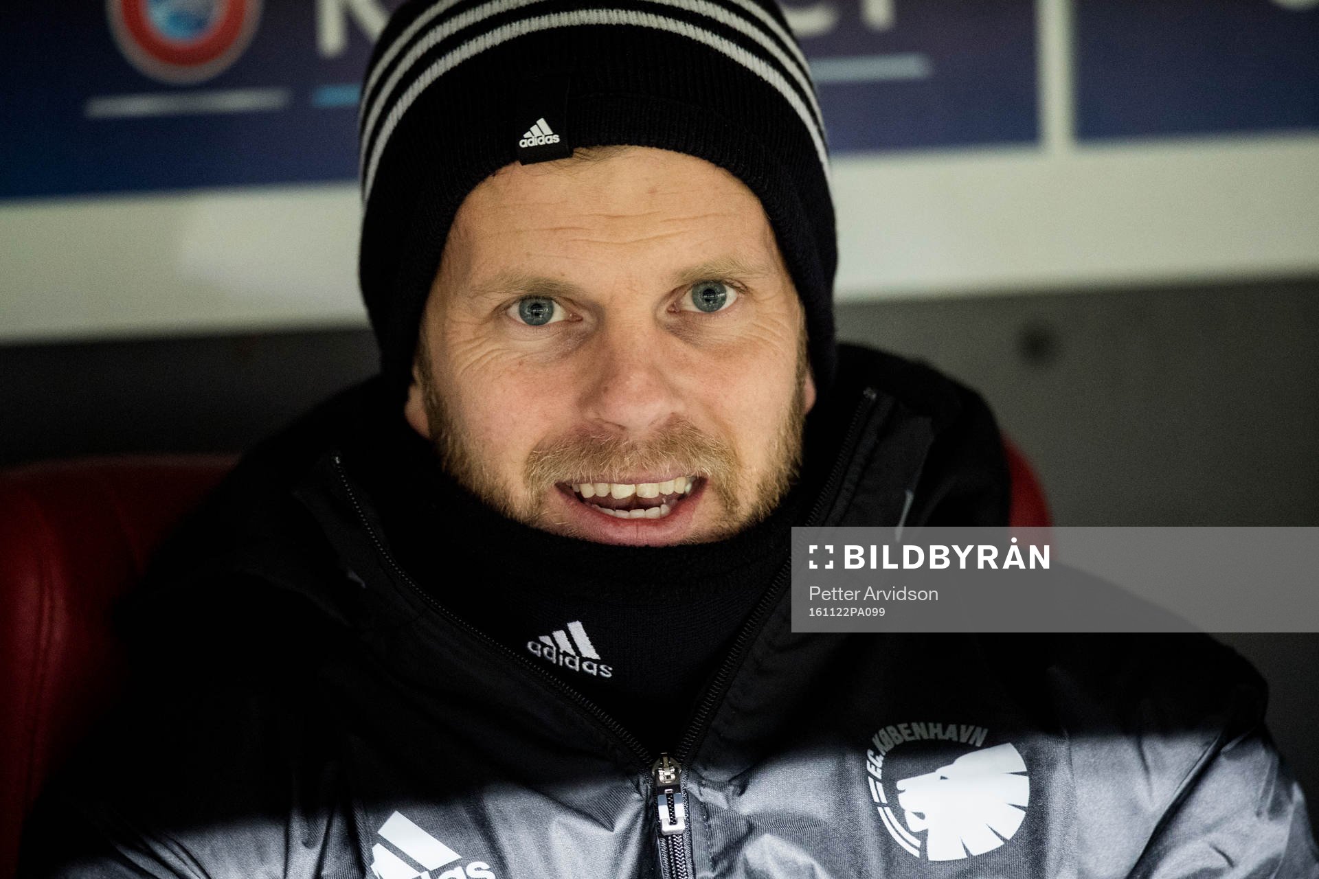 FC Köpenhamns Mikael Antonsson på bänken
