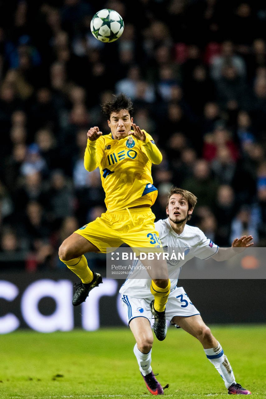 Portos Oliver Torres och FC Köpenhamns Rasmus Falk