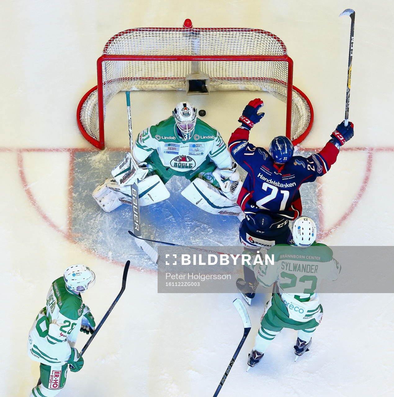 Linköpings Emil Sylvegård jublar vid mål 3-2 av
