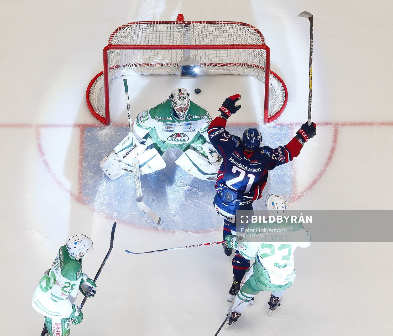 Linköpings Emil Sylvegård jublar vid mål 3-2 av