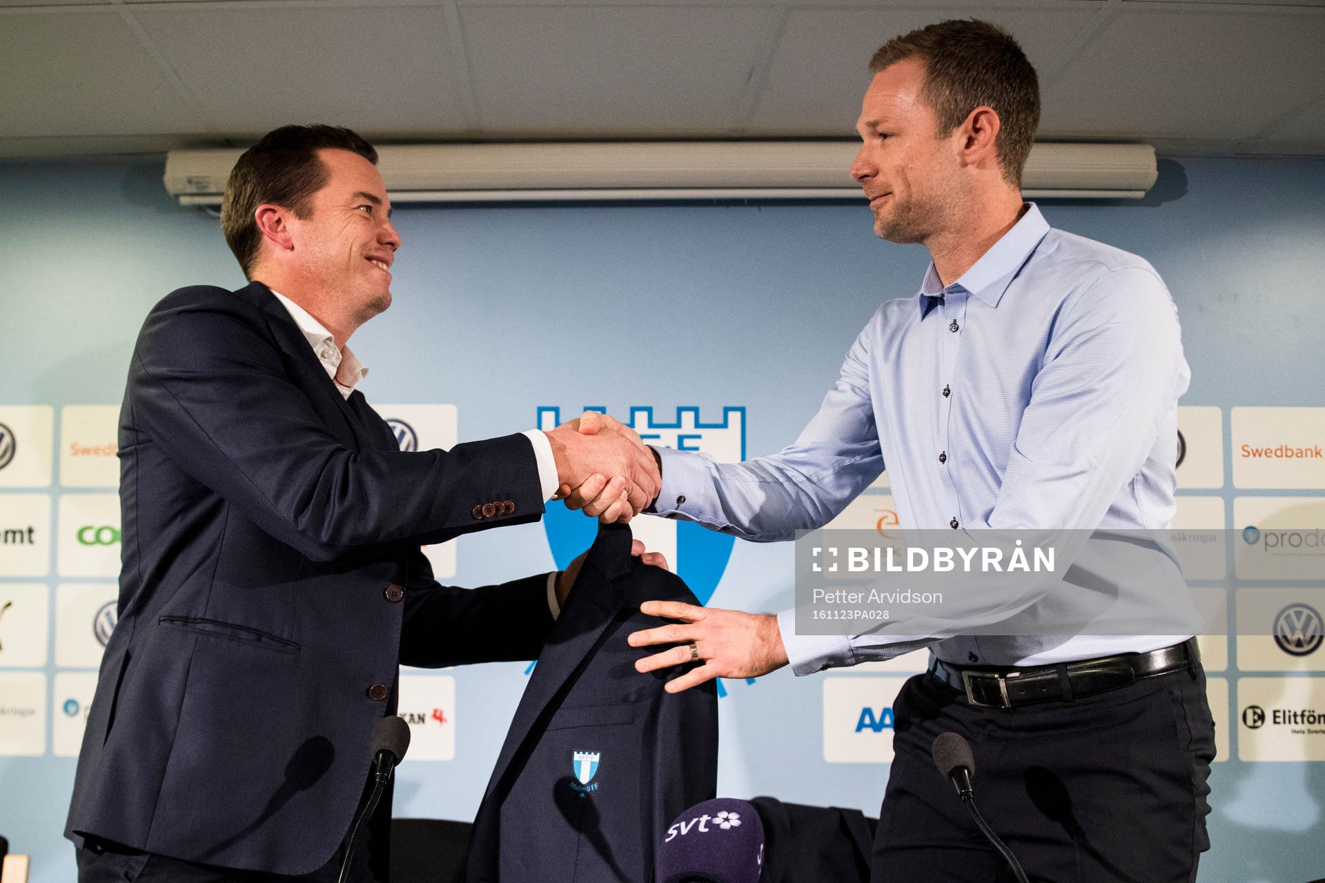 Sportchef Daniel Andersson lämnar över tränarkavajen och
