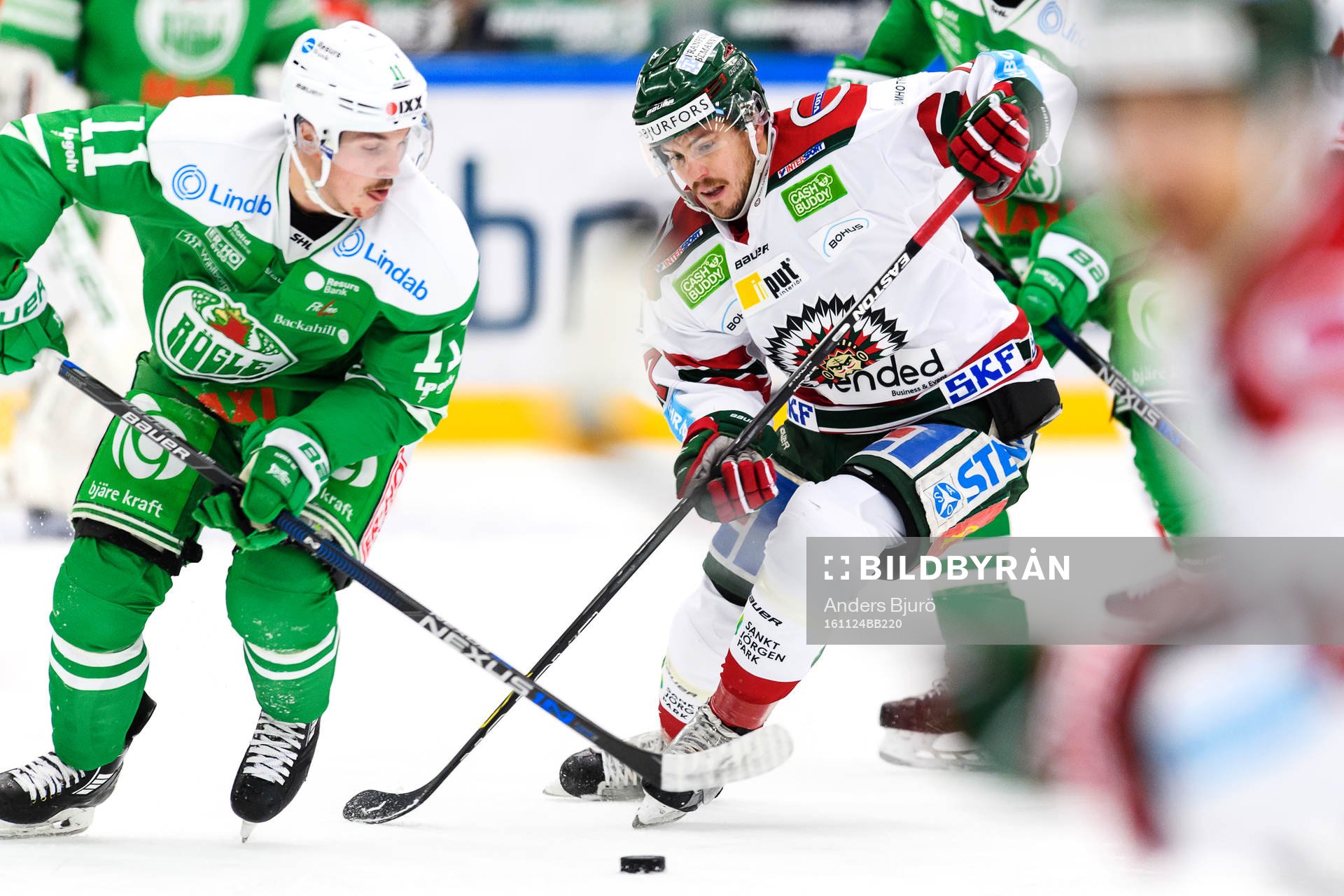 Rögles Bryan Lerg och Frölundas Sebastian Stålberg i