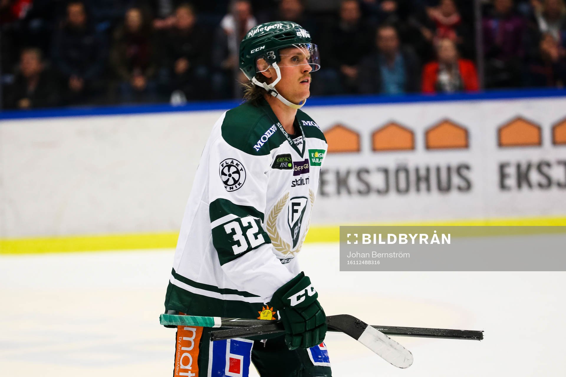 Färjestads Magnus Nygren med avslagen klubba