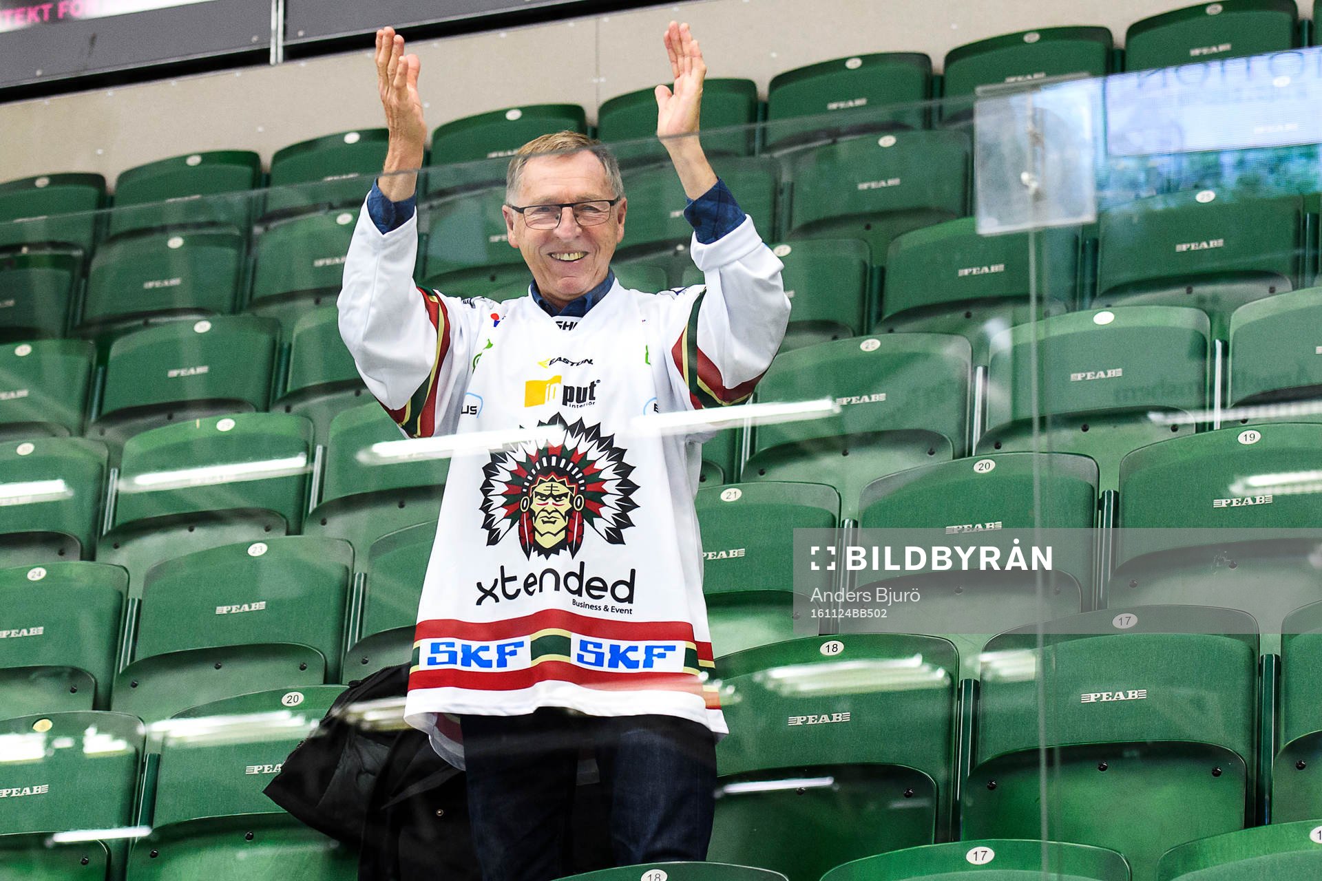 En glad Frölunda supporter