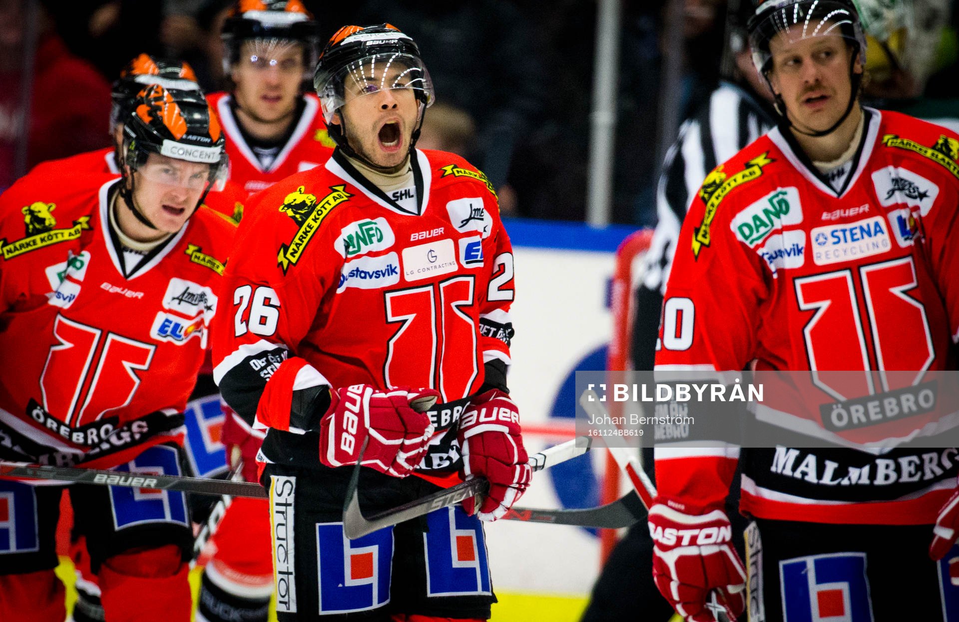 Örebros Greg Squires jublar