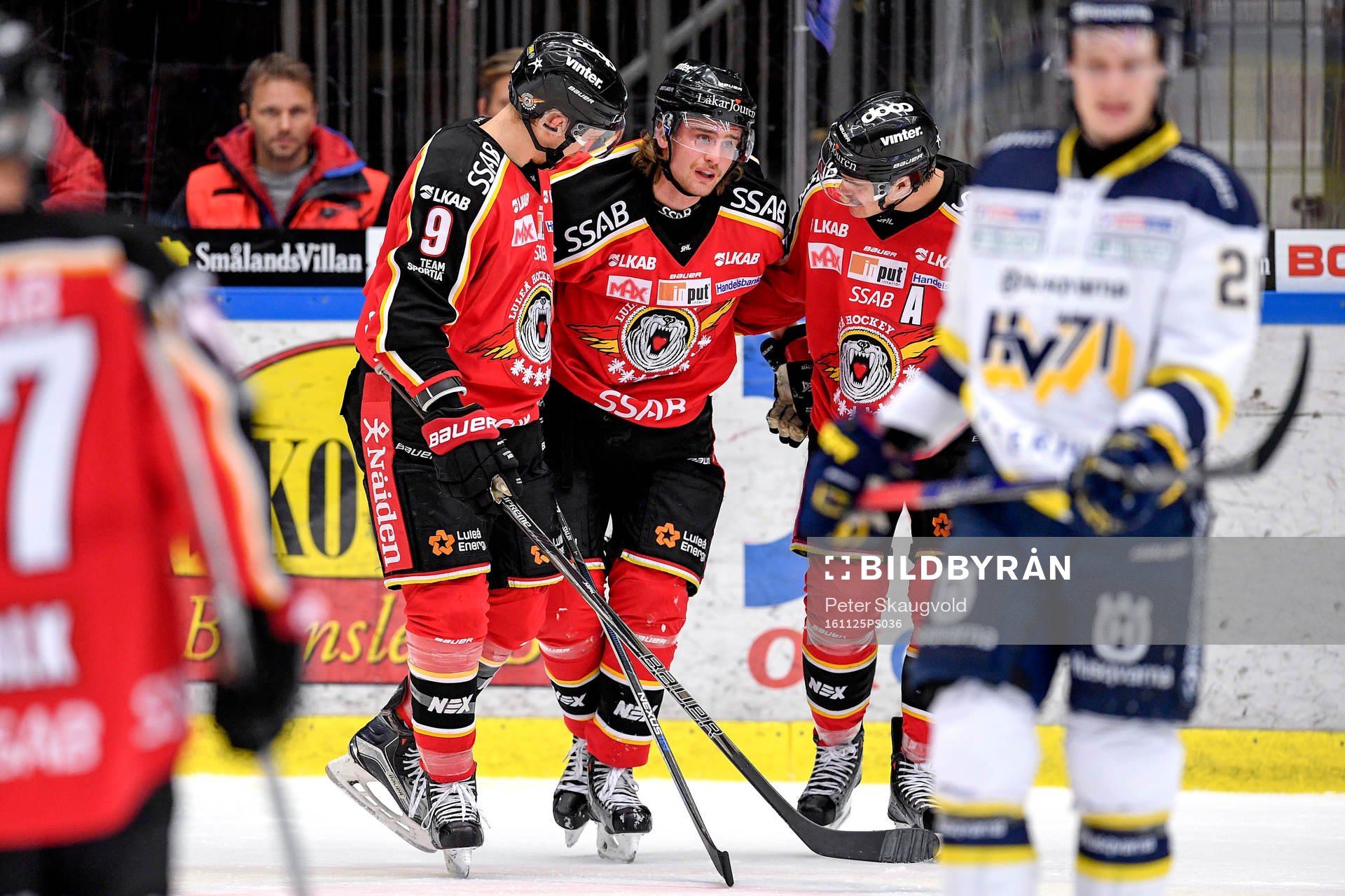 Luleås +l59+får hjälp av isen
