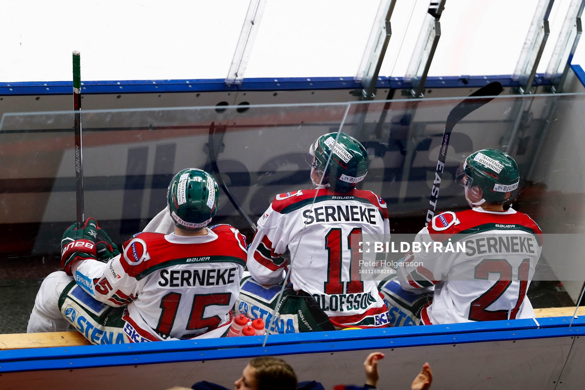 Tre spelare utvisade för Frölunda Matt Donovan , Victor