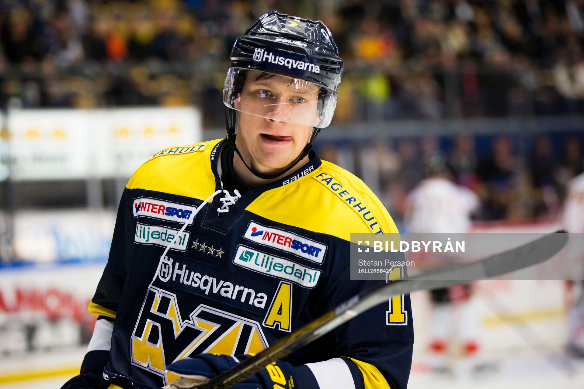 s Simon Önerud