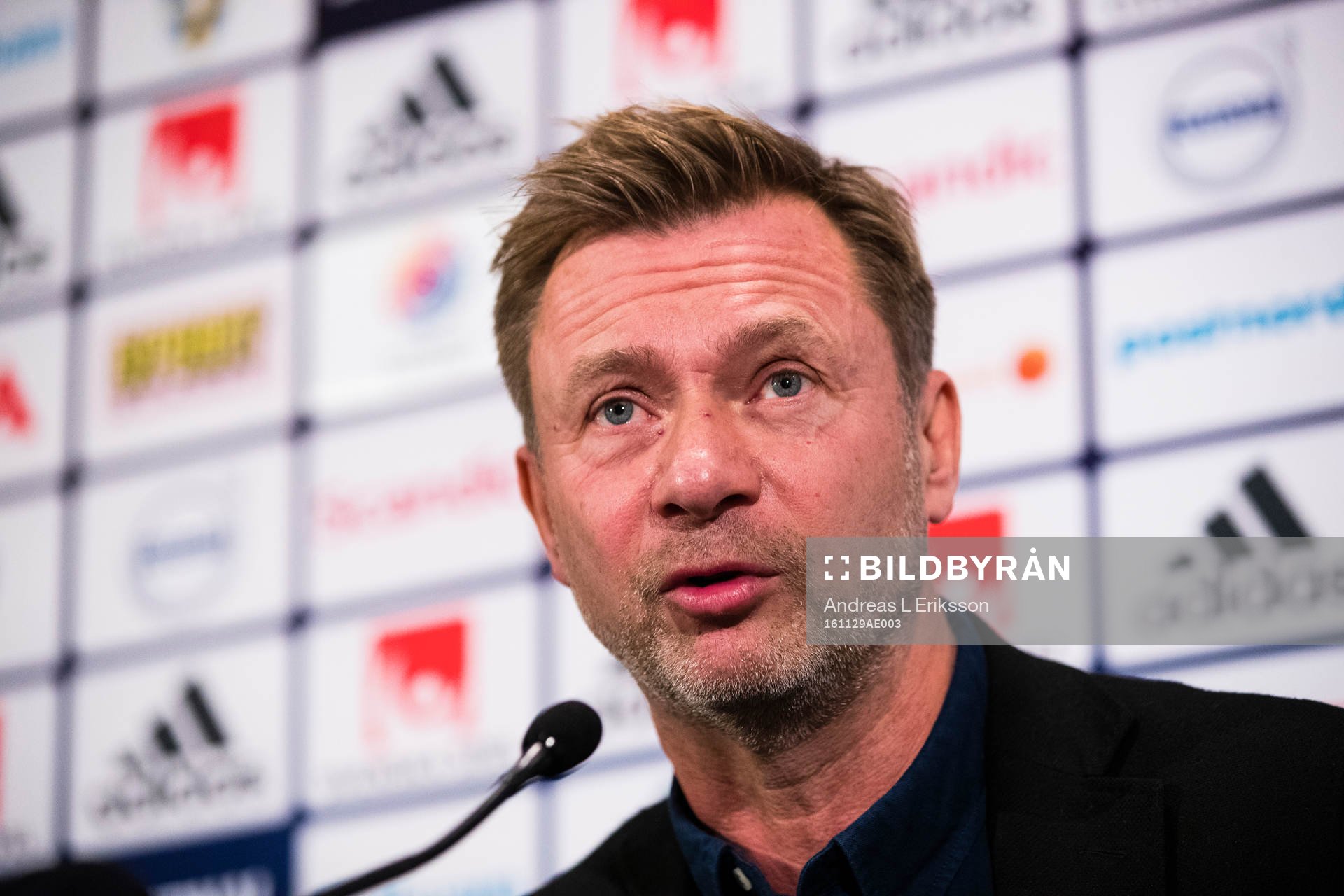 Blivande förbundskapten Peter Gerhardsson under en presskonferens anordnad av Svenska fotbollförbundet där man presenterar en ny förbundskapten för damlandslaget den 29 november 2016 i Stockholm.