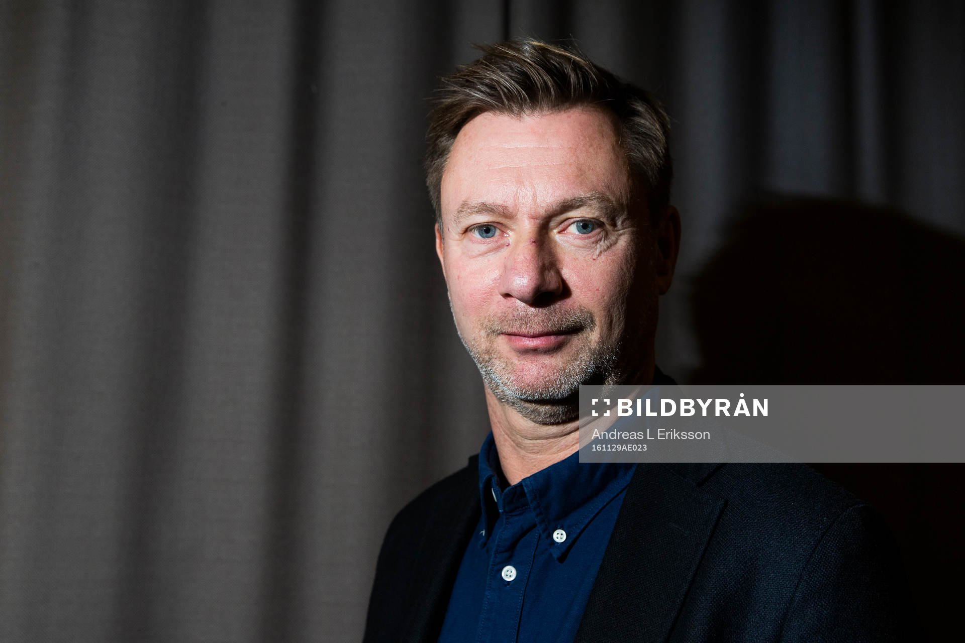 Blivande förbundskapten Peter Gerhardsson poserar för ett porträtt efter en presskonferens anordnad av Svenska fotbollförbundet där man presenterar en ny förbundskapten för damlandslaget den 29 november 2016 i Stockholm. 