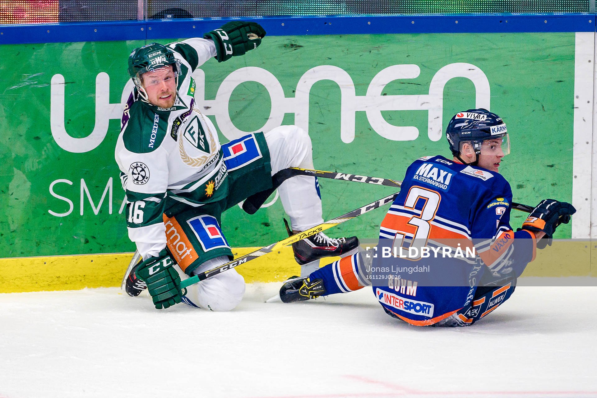 Färjestads Alexander Johansson och Växjös Oliver Bohm