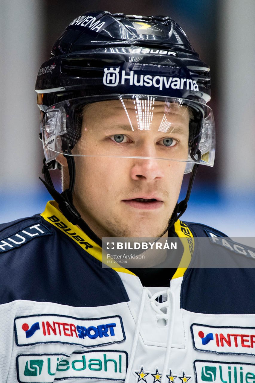 s Simon Önerud