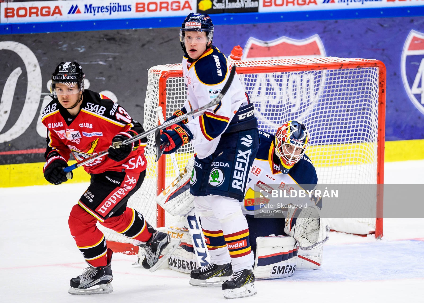Luleås Julius Junttila och Djurgårdens Emil Johansson