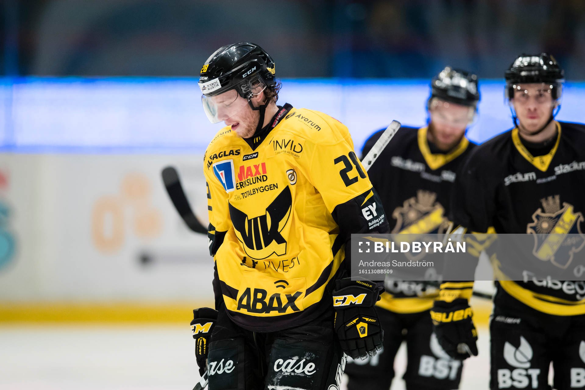Västerås Lukas Zetterberg ser deppig ut